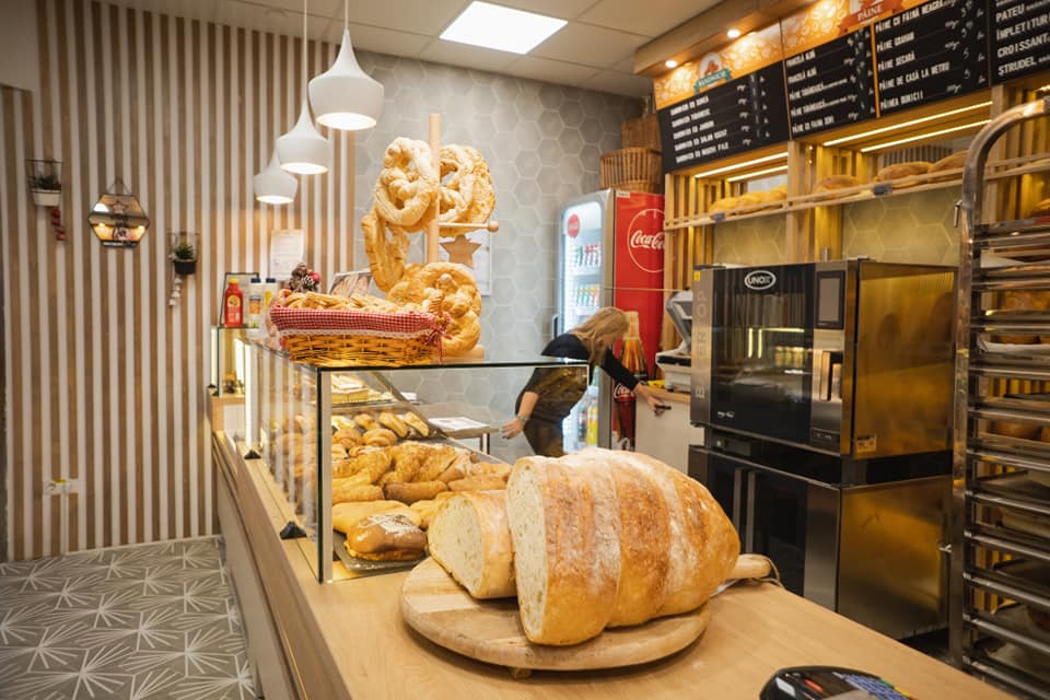 78256983_2566588280085088_1435930755304783872_n